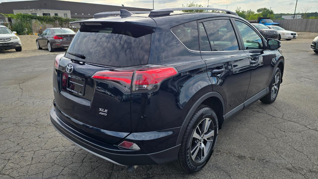 Toyota RAV4 XLE AWD 2018