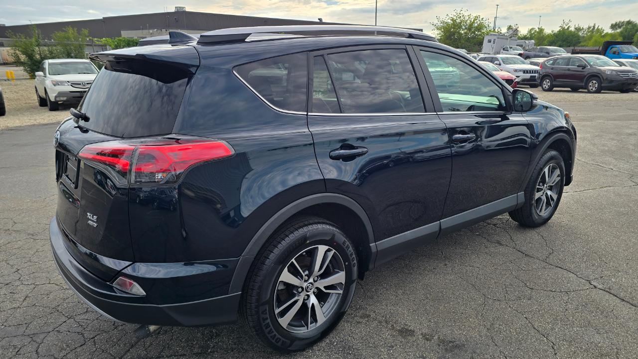 Toyota RAV4 XLE AWD 2018