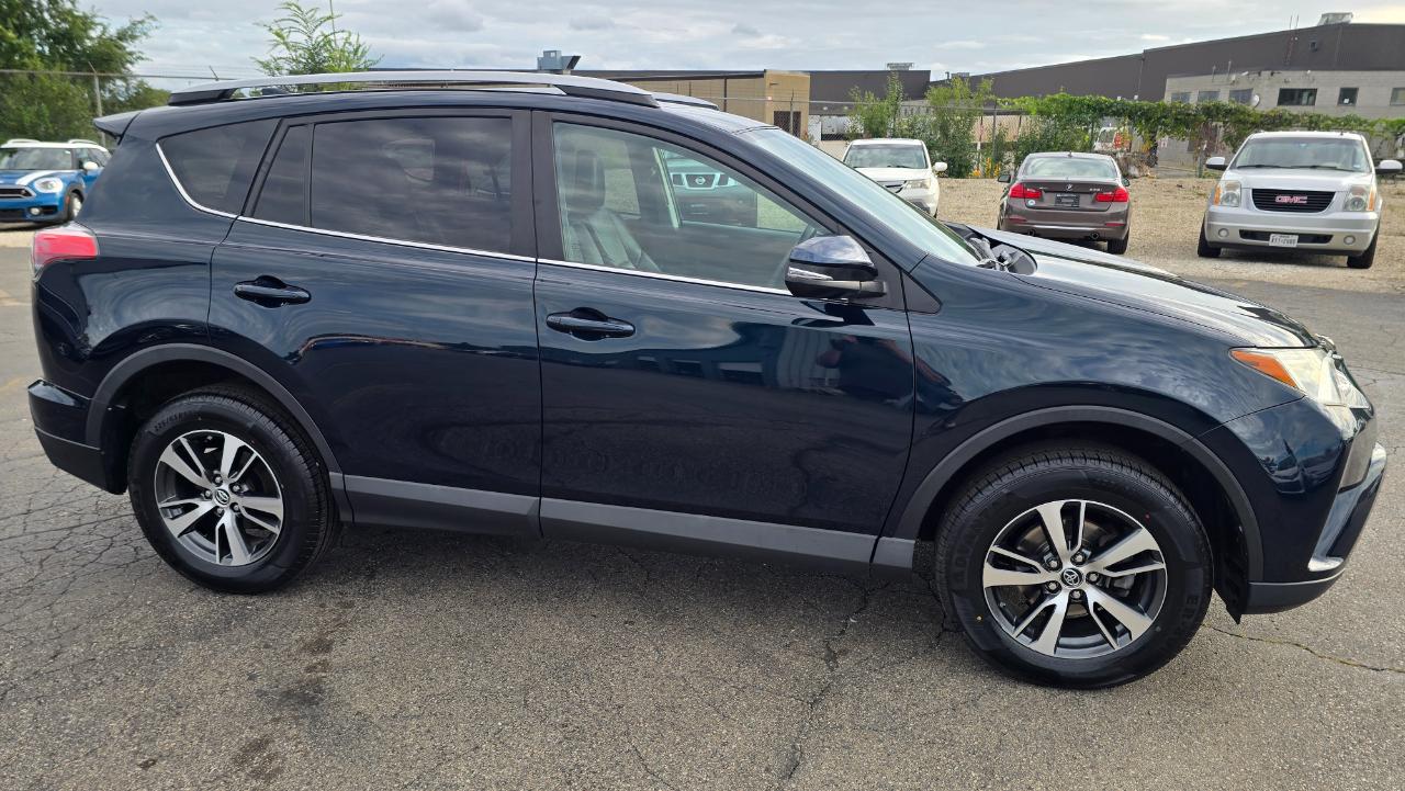 Toyota RAV4 XLE AWD 2018