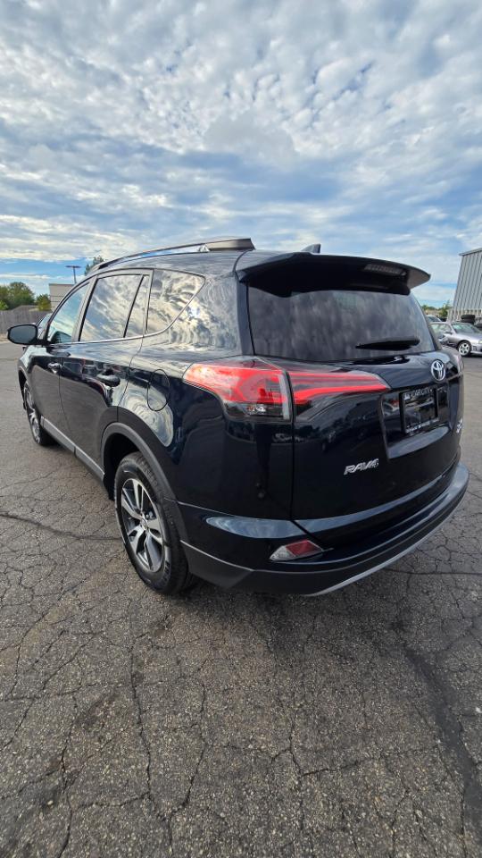 Toyota RAV4 XLE AWD 2018