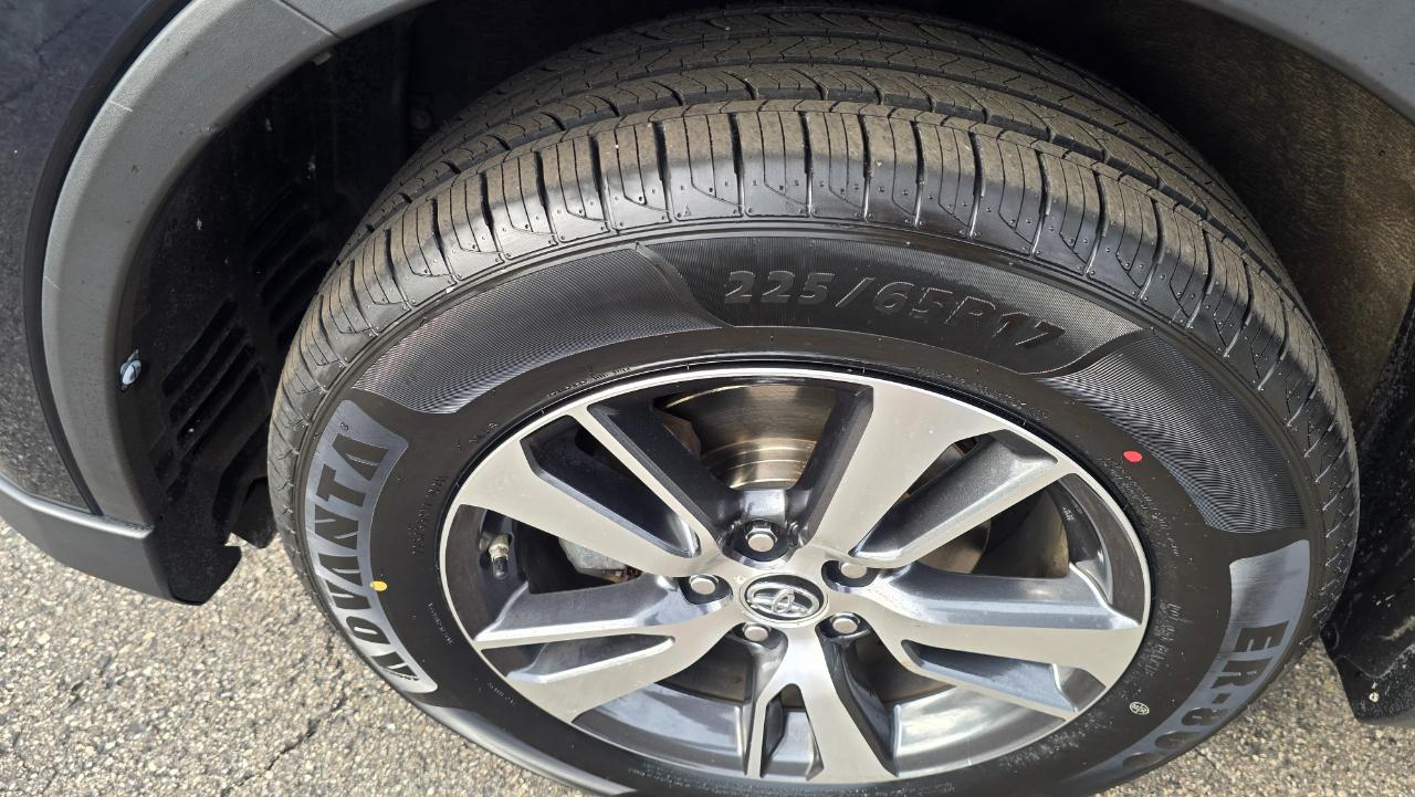 Toyota RAV4 XLE AWD 2018