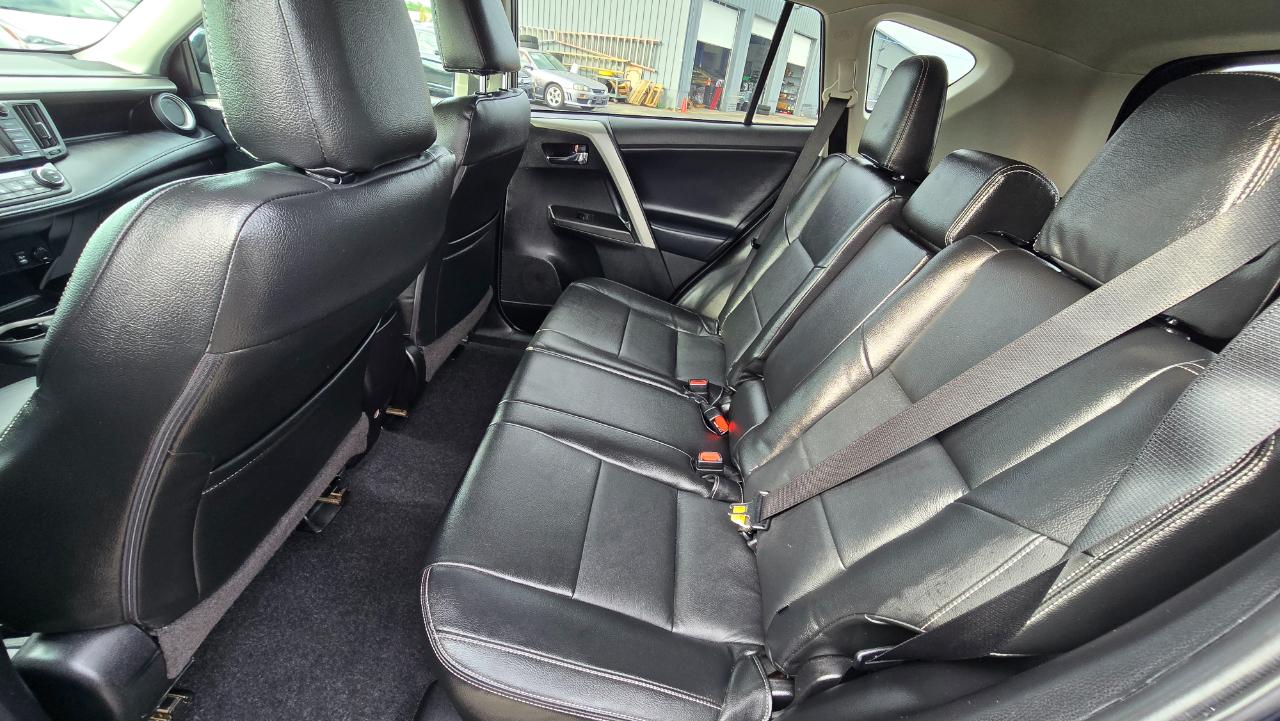 Toyota RAV4 XLE AWD 2018