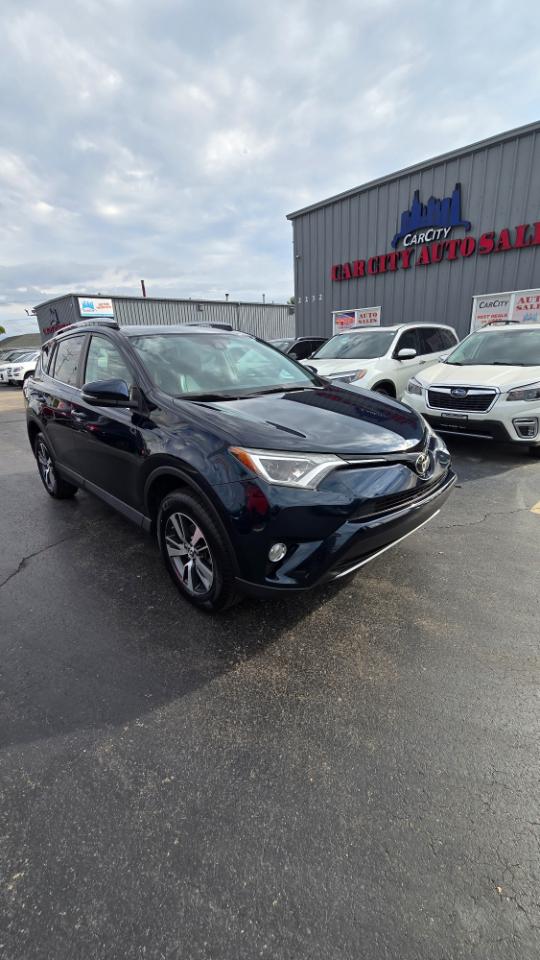 Toyota RAV4 XLE AWD 2018