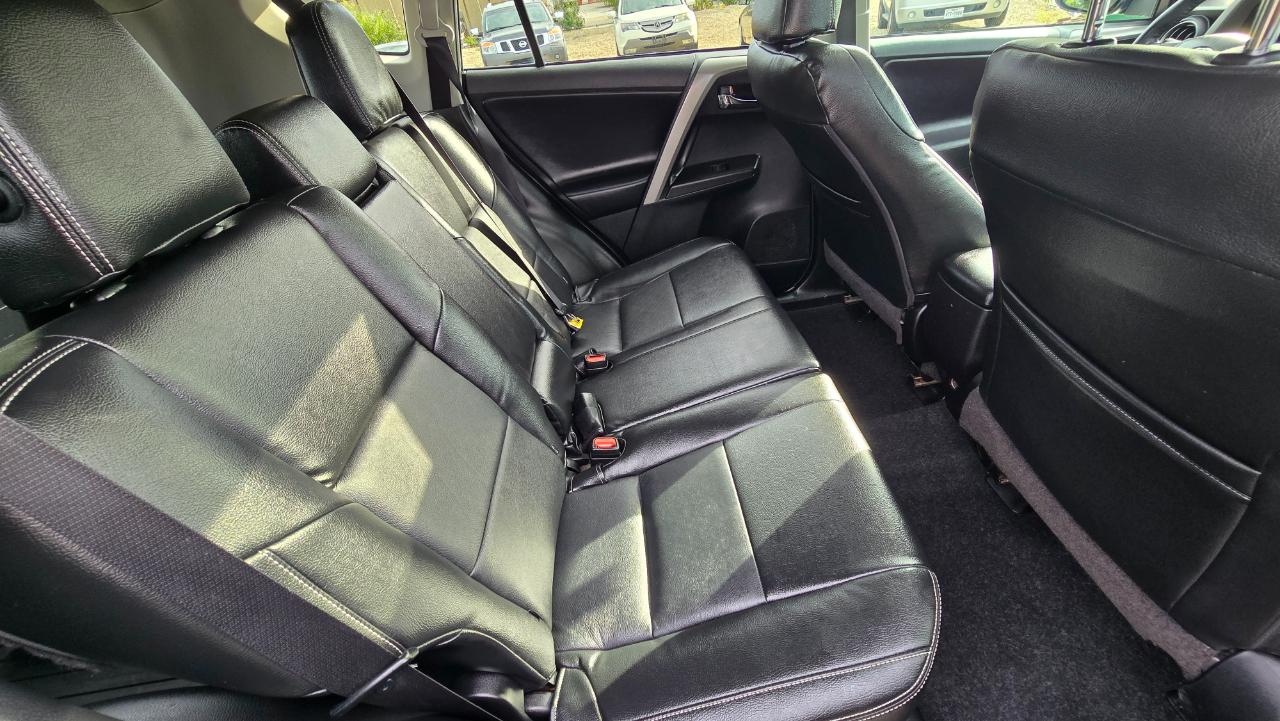 Toyota RAV4 XLE AWD 2018