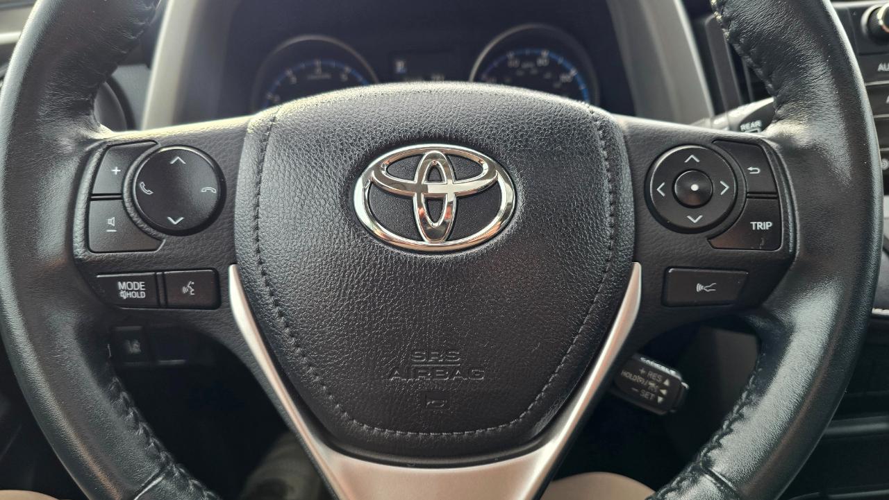 Toyota RAV4 XLE AWD 2018