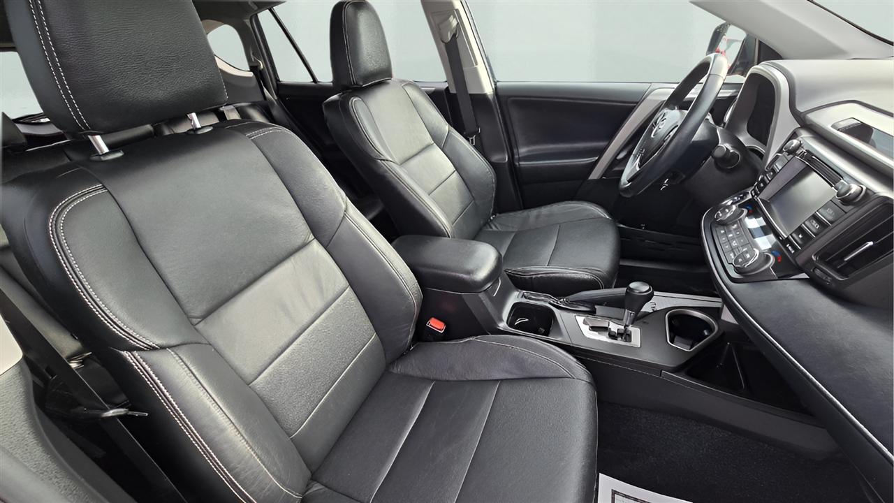Toyota RAV4 XLE AWD 2018