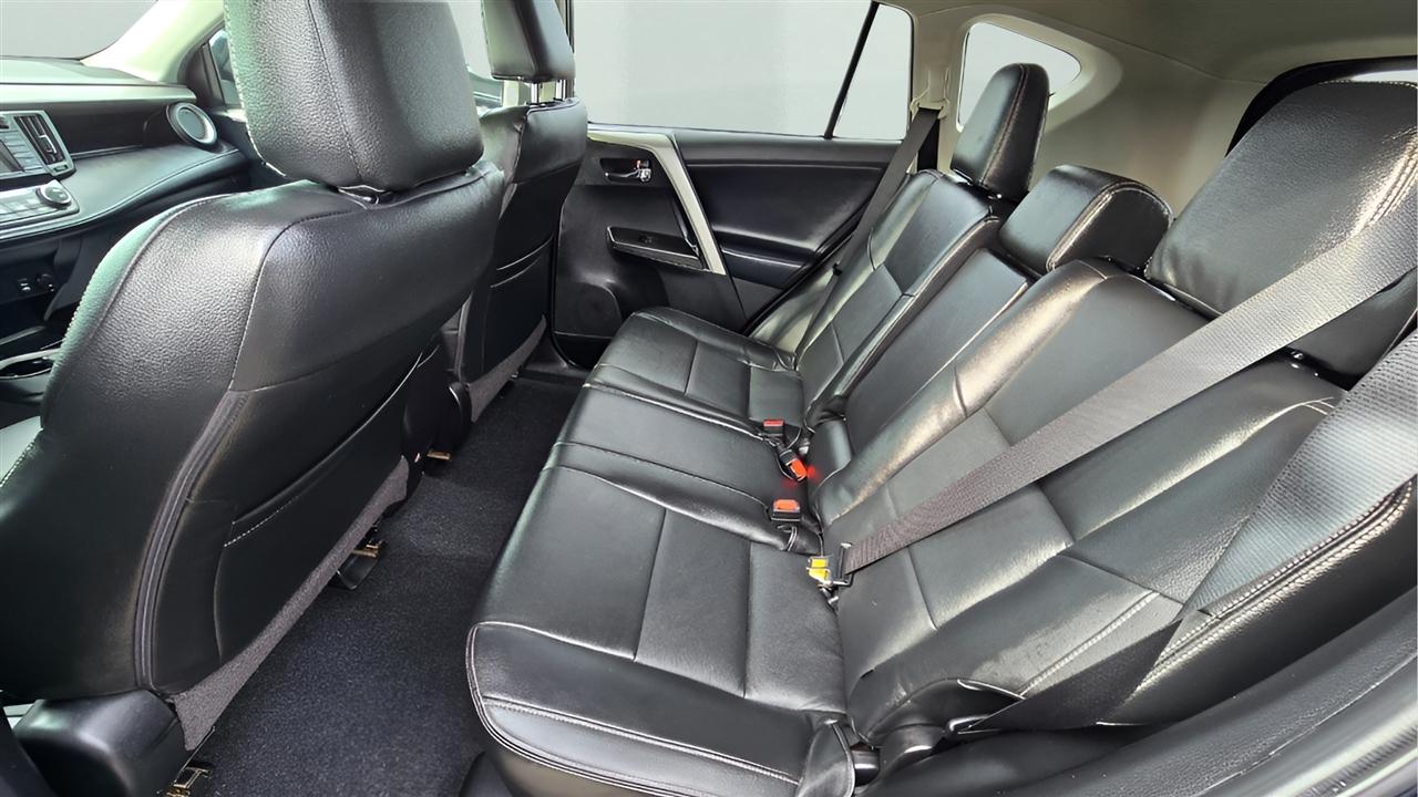 Toyota RAV4 XLE AWD 2018