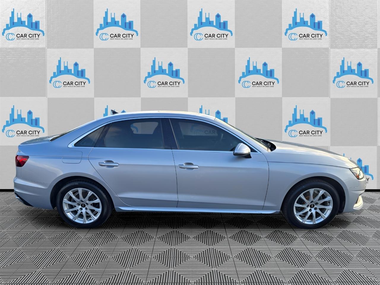 Audi A4 Premium quattro 2023