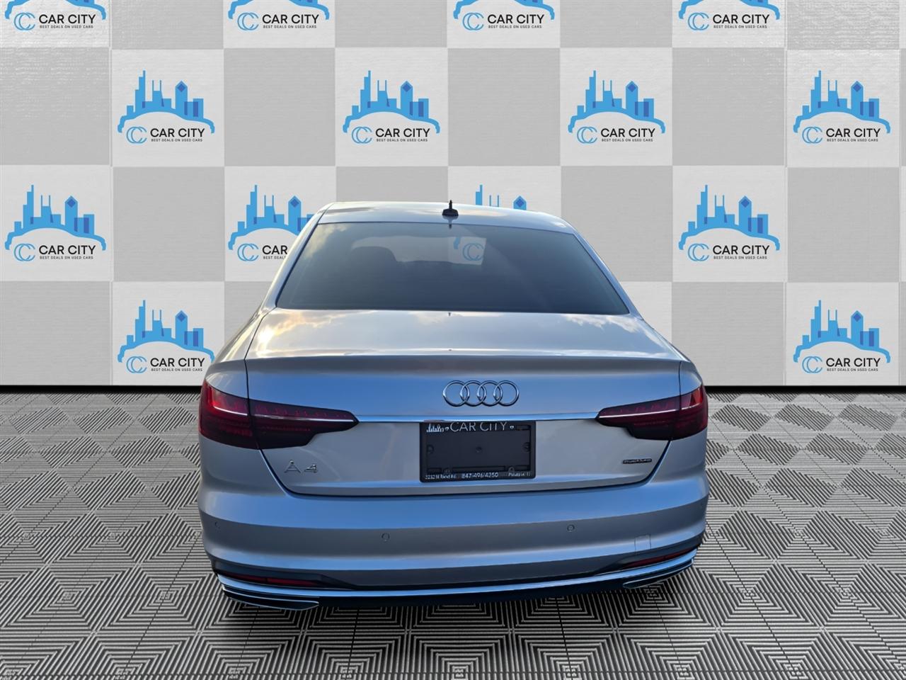 Audi A4 Premium quattro 2023