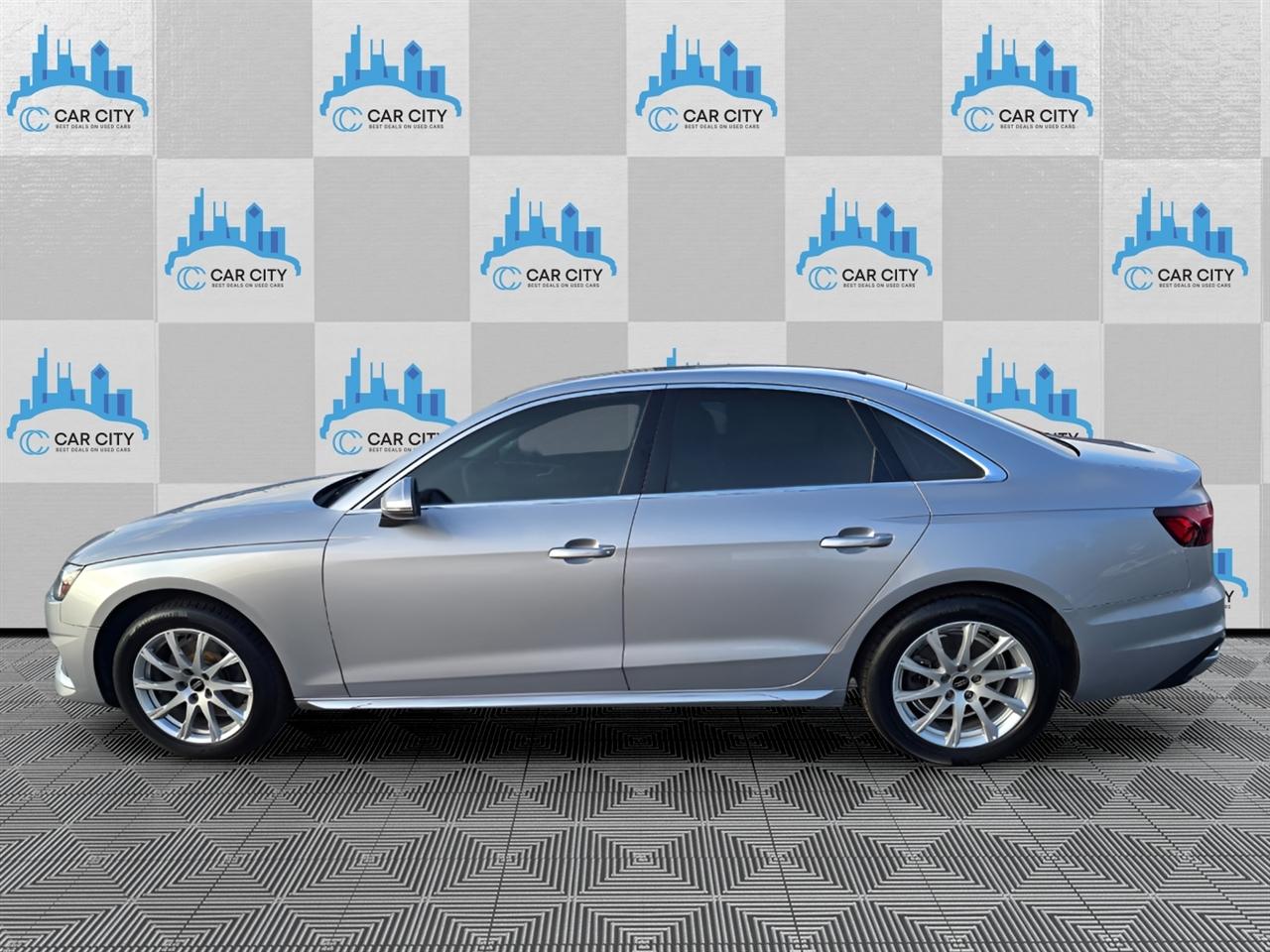 Audi A4 Premium quattro 2023