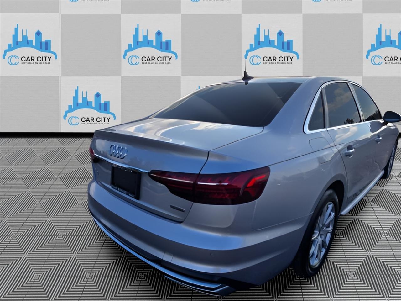 Audi A4 Premium quattro 2023