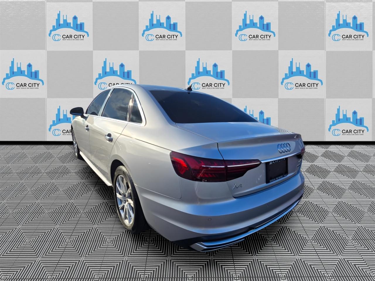 Audi A4 Premium quattro 2023