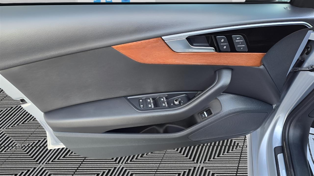 Audi A4 Premium quattro 2023
