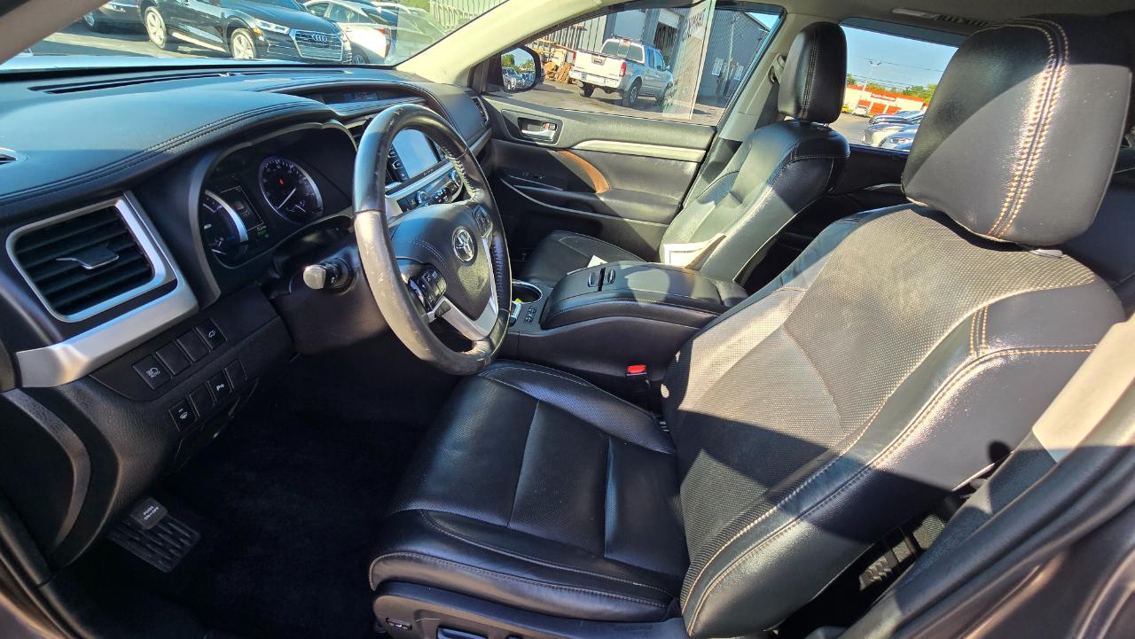 Toyota Highlander Hybrid Limited AWD 2019