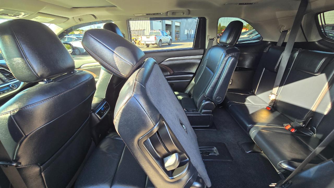 Toyota Highlander Hybrid Limited AWD 2019