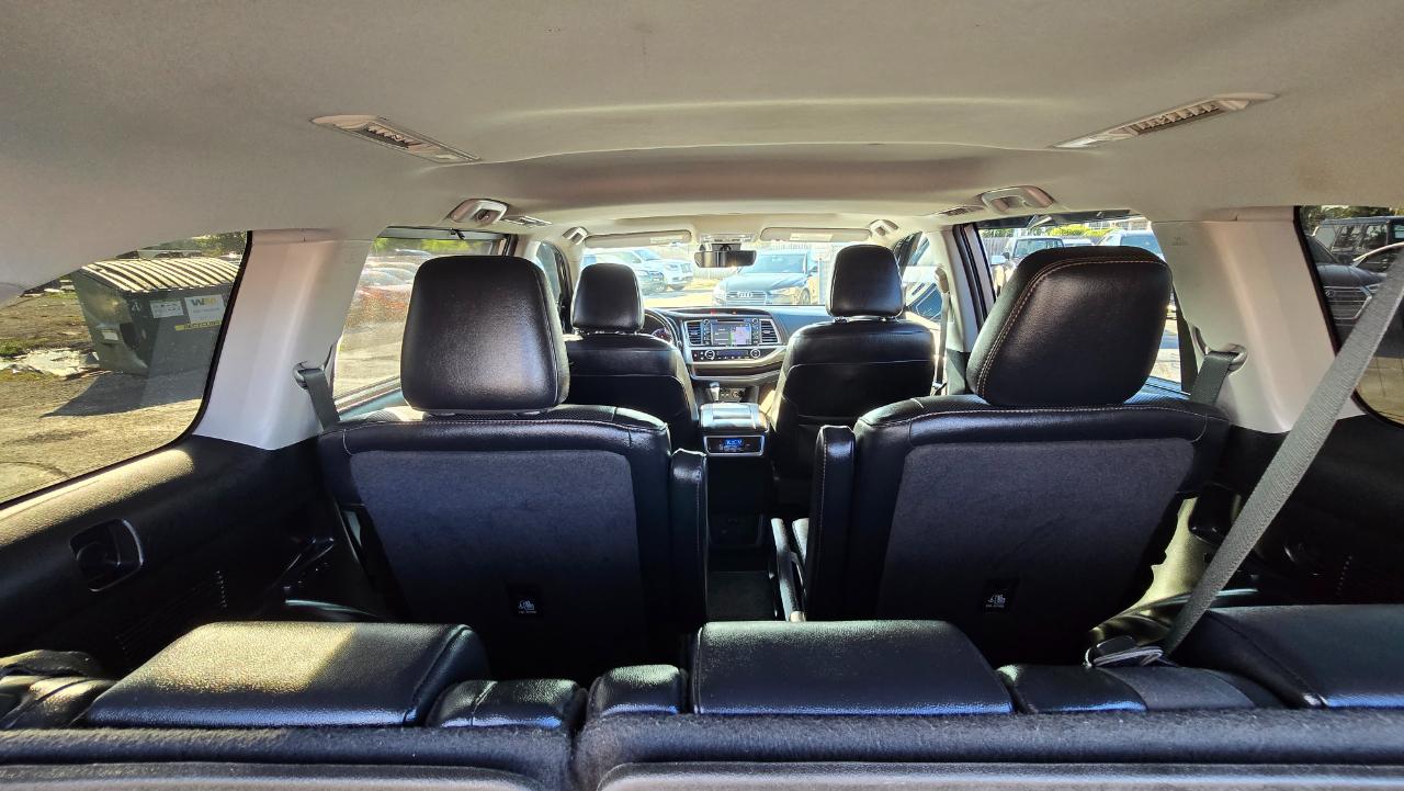 Toyota Highlander Hybrid Limited AWD 2019