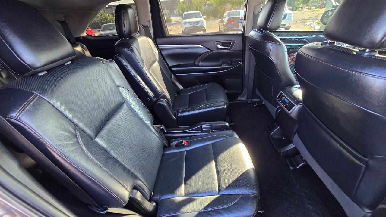 Toyota Highlander Hybrid Limited AWD 2019
