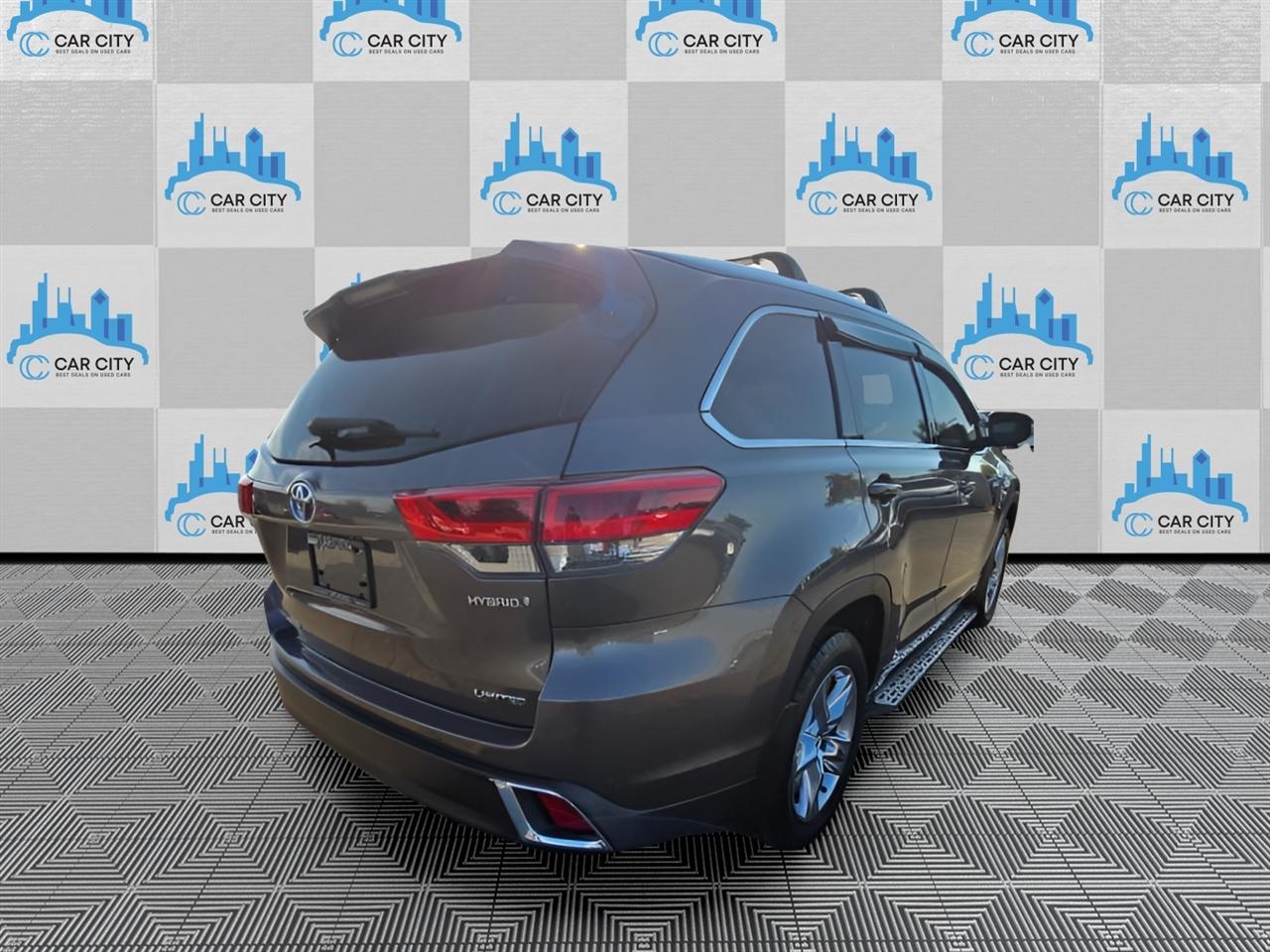 Toyota Highlander Hybrid Limited AWD 2019