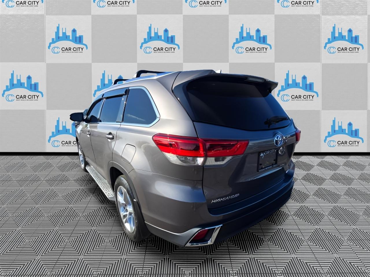 Toyota Highlander Hybrid Limited AWD 2019
