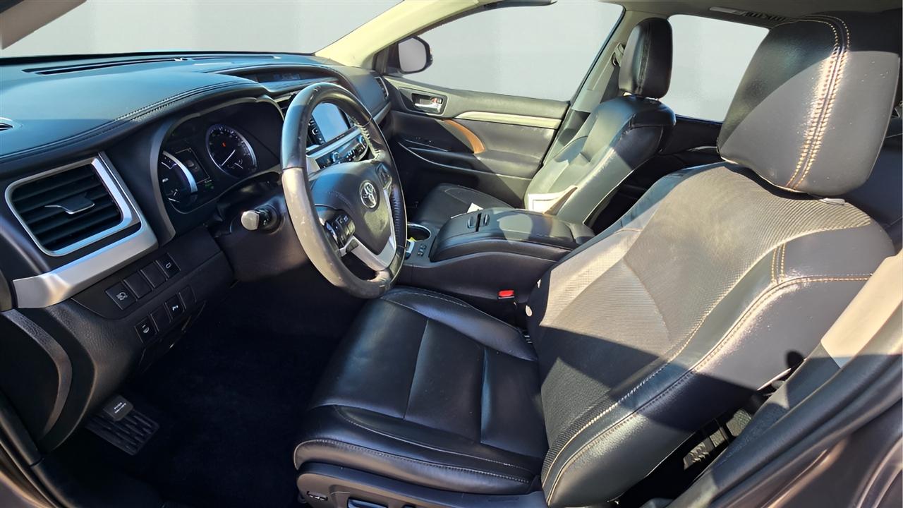 Toyota Highlander Hybrid Limited AWD 2019