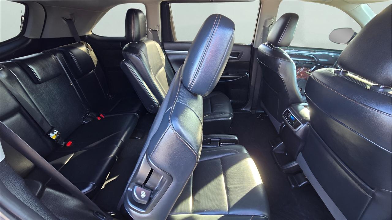 Toyota Highlander Hybrid Limited AWD 2019