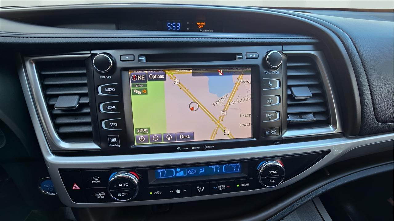 Toyota Highlander Hybrid Limited AWD 2019