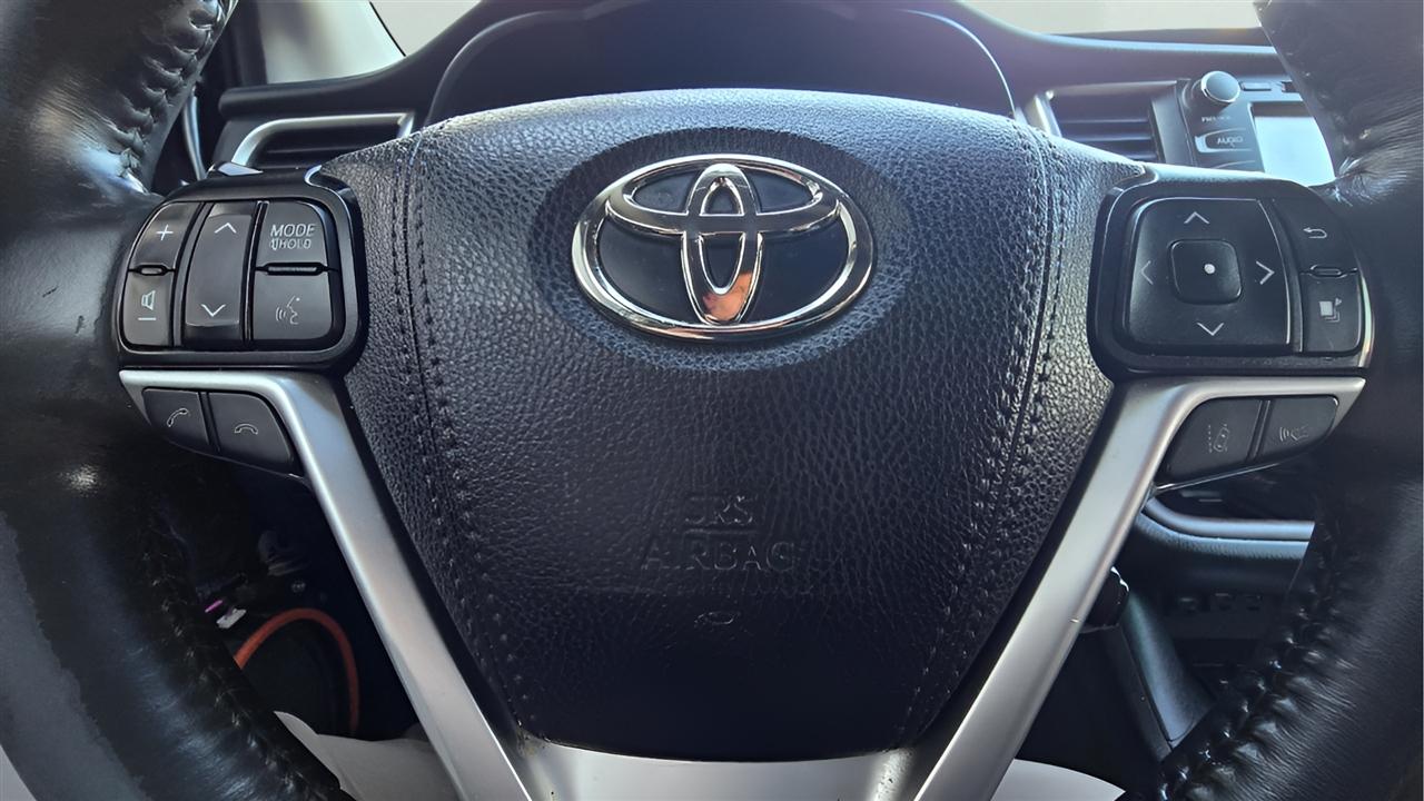 Toyota Highlander Hybrid Limited AWD 2019