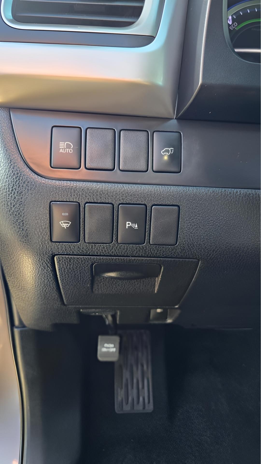Toyota Highlander Hybrid Limited AWD 2019