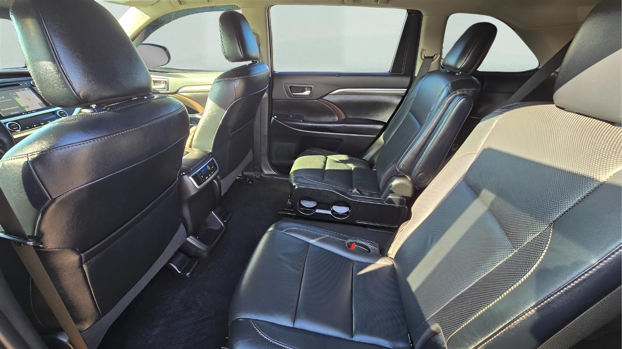 Toyota Highlander Hybrid Limited AWD 2019