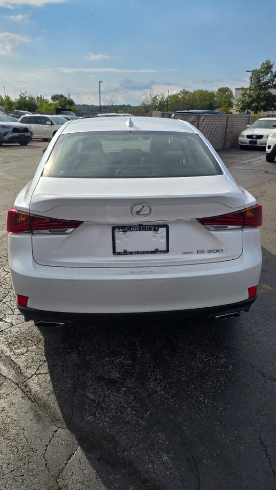 Lexus IS 300 AWD 2017