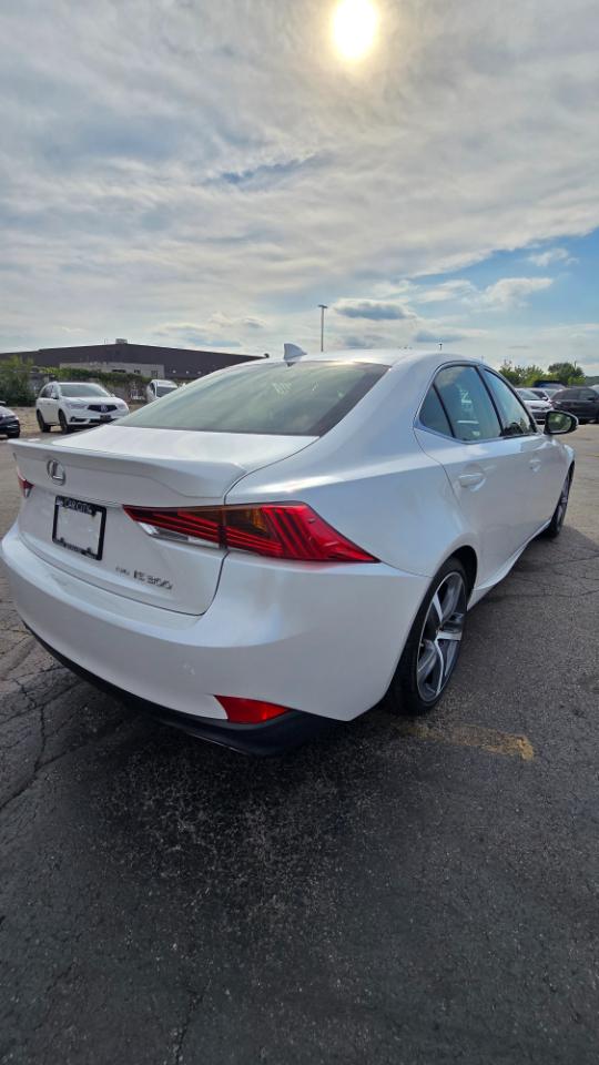 Lexus IS 300 AWD 2017