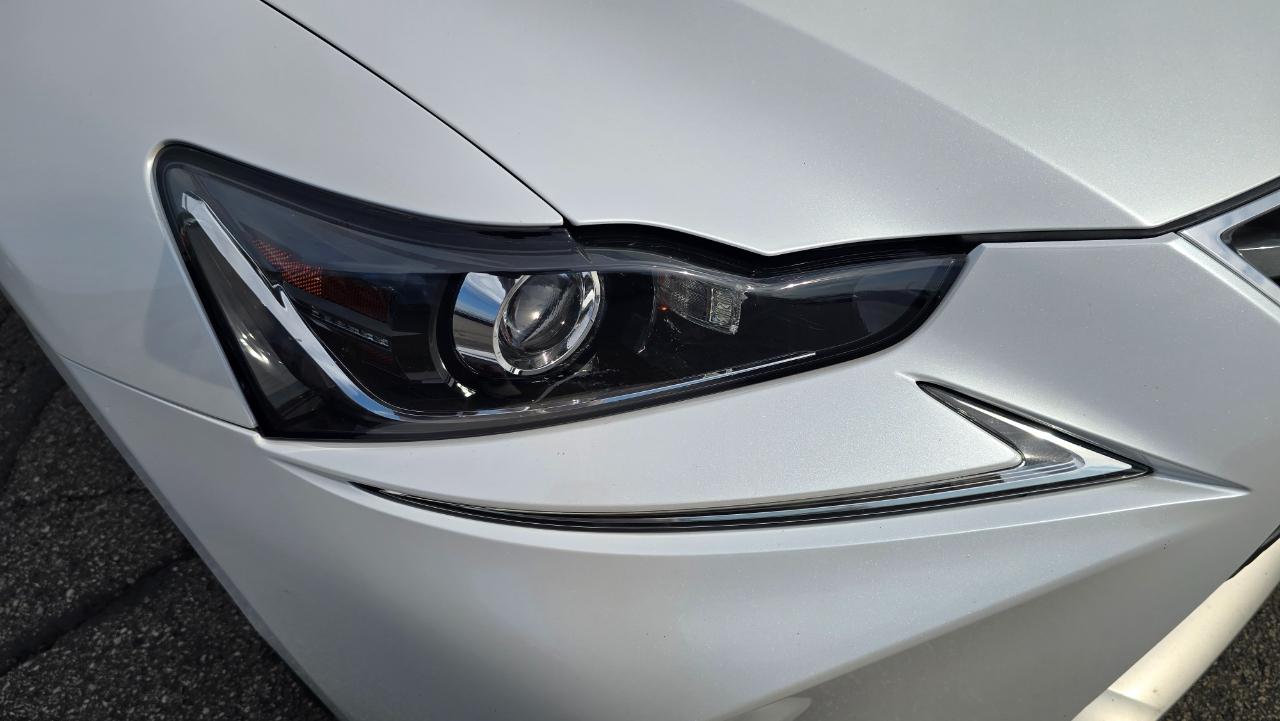 Lexus IS 300 AWD 2017