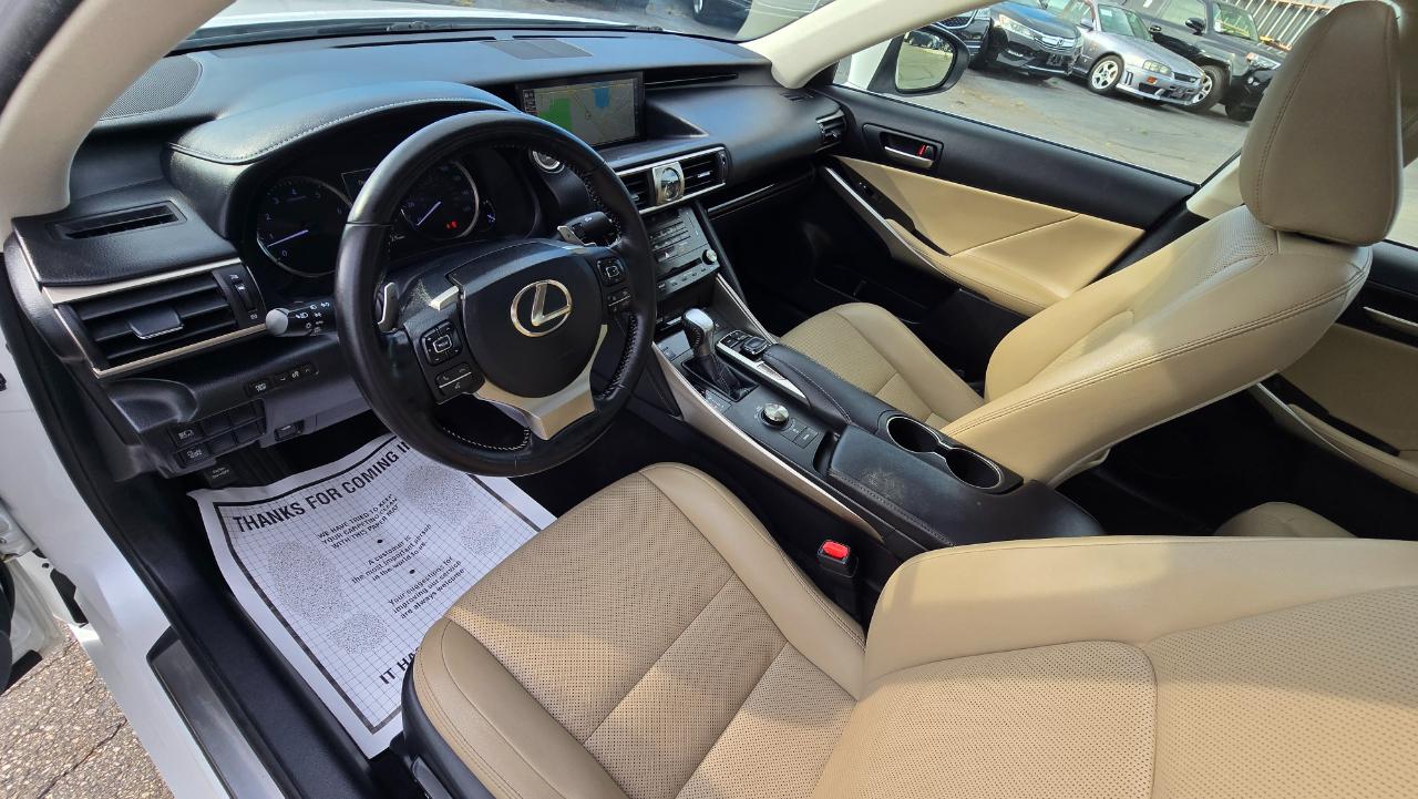 Lexus IS 300 AWD 2017