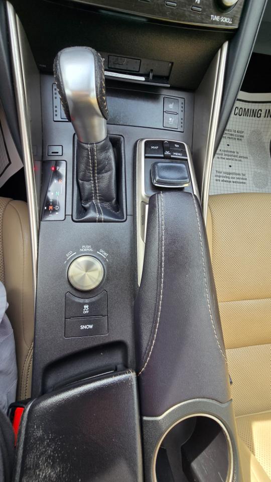 Lexus IS 300 AWD 2017