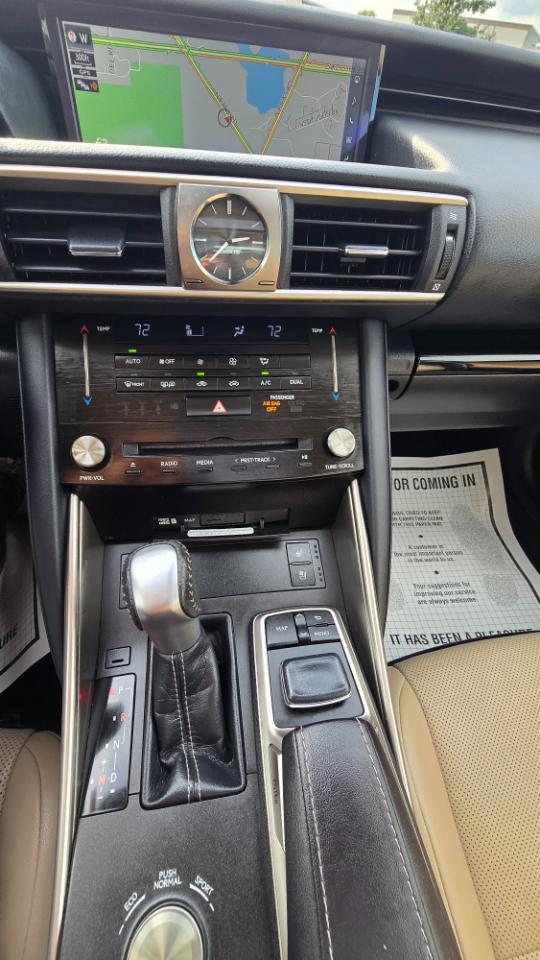 Lexus IS 300 AWD 2017