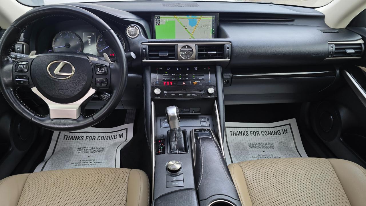 Lexus IS 300 AWD 2017