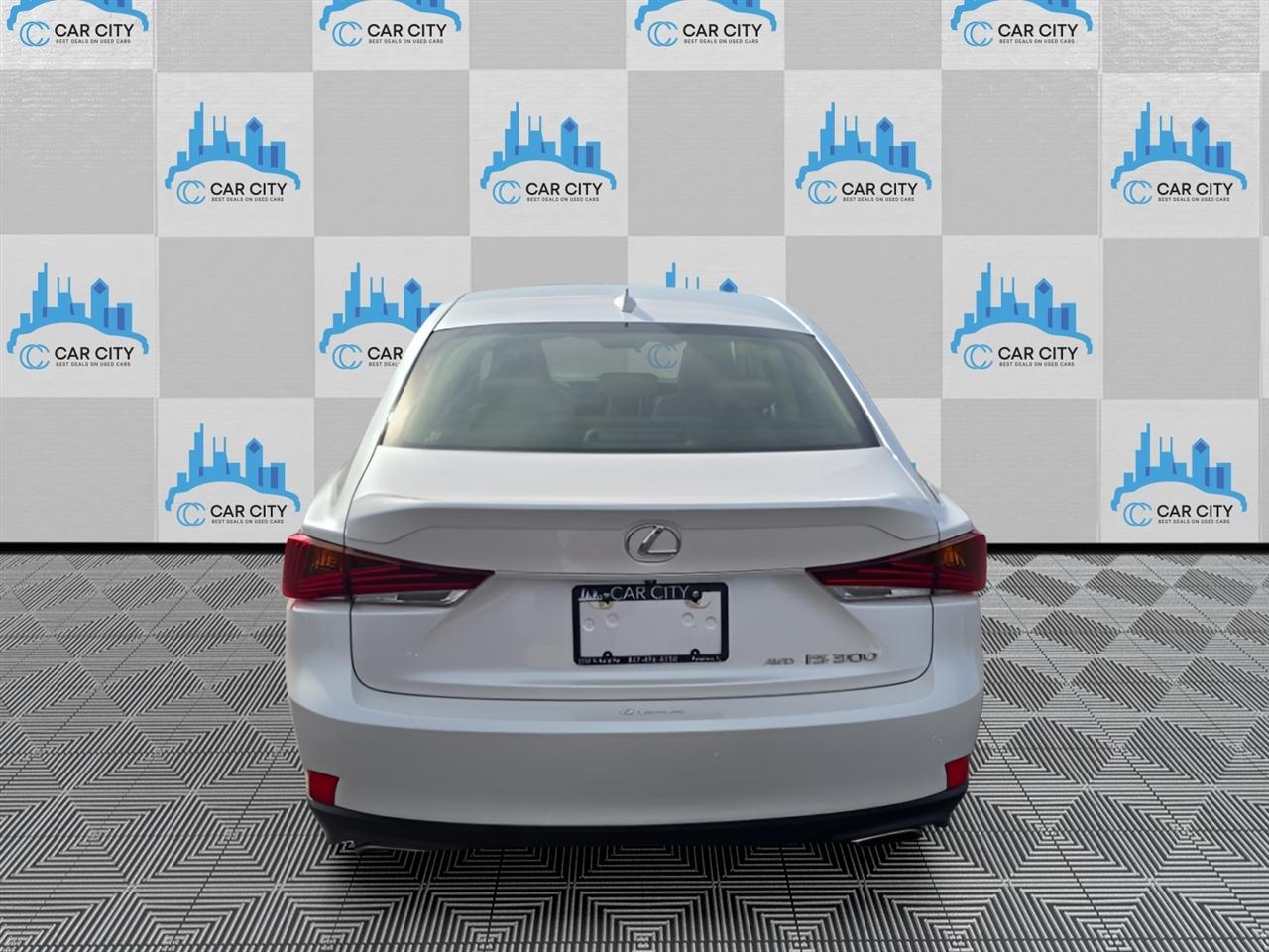 Lexus IS 300 AWD 2017