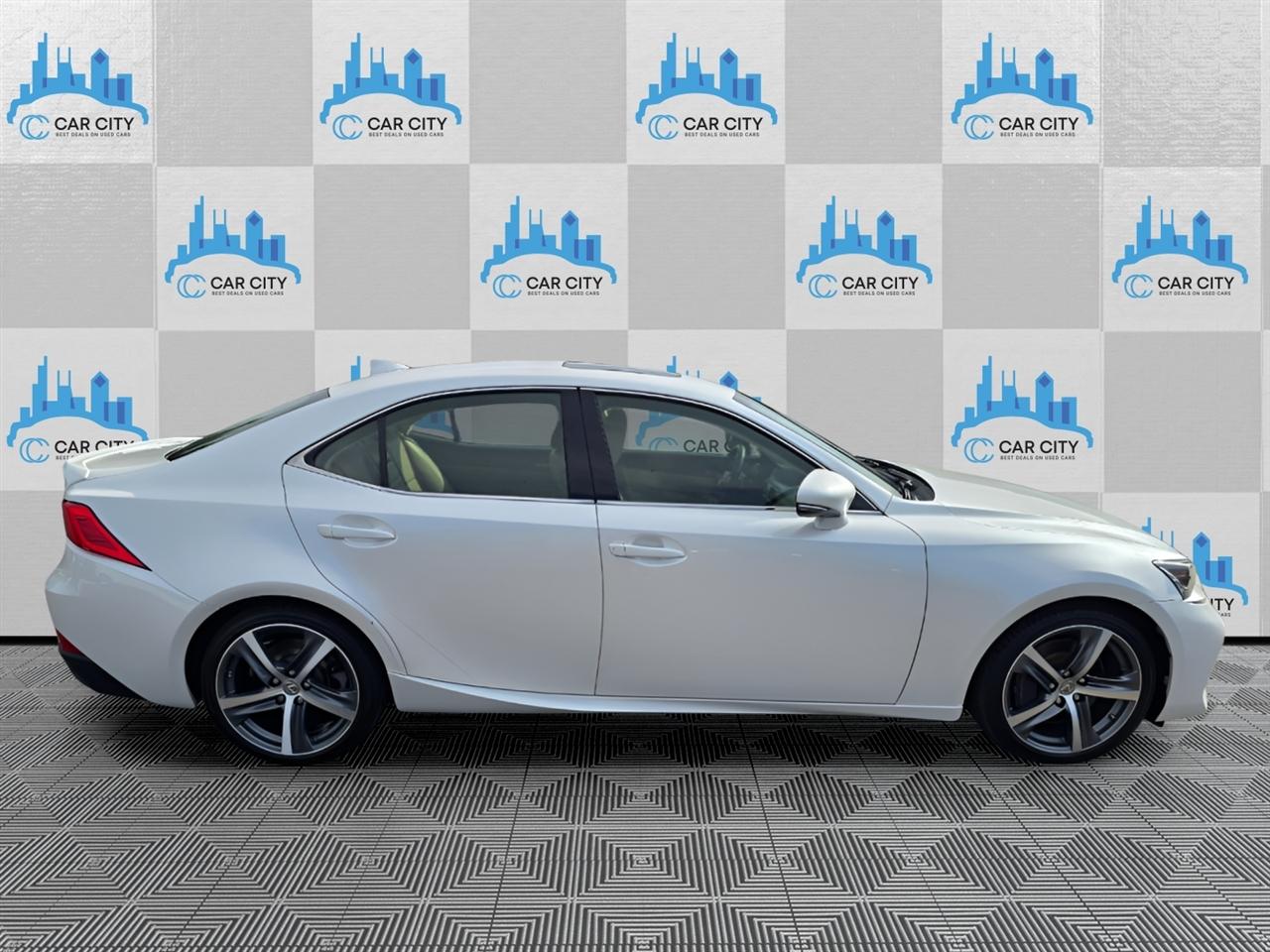Lexus IS 300 AWD 2017