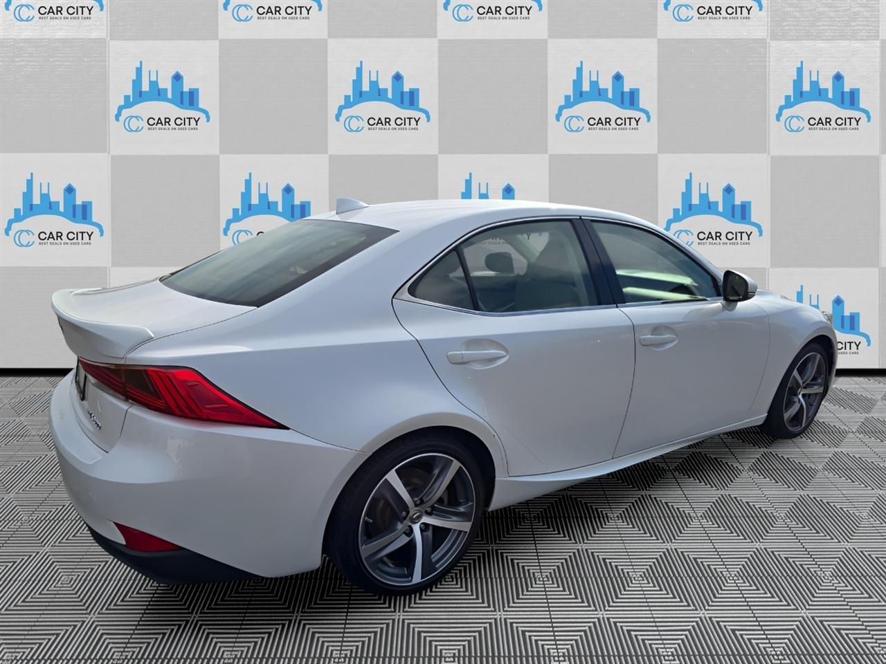 Lexus IS 300 AWD 2017