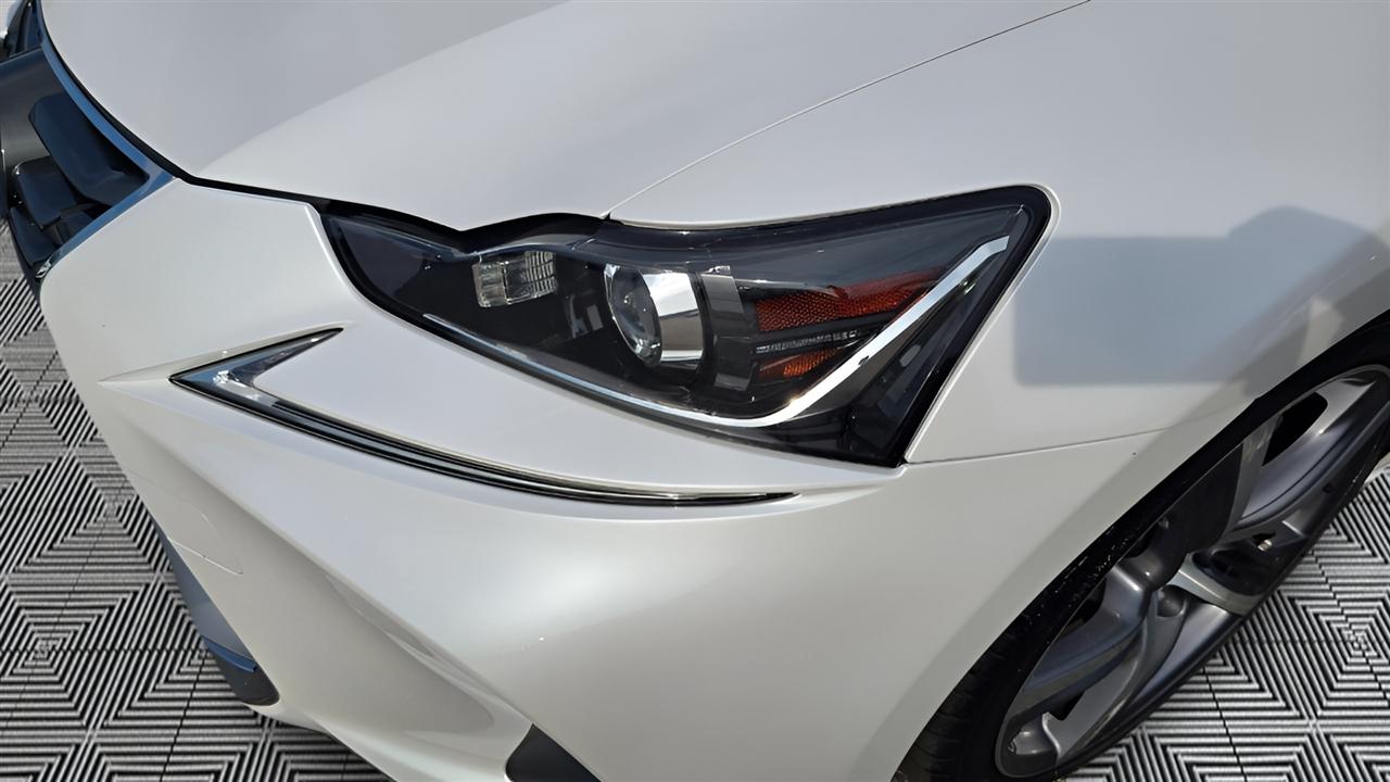 Lexus IS 300 AWD 2017