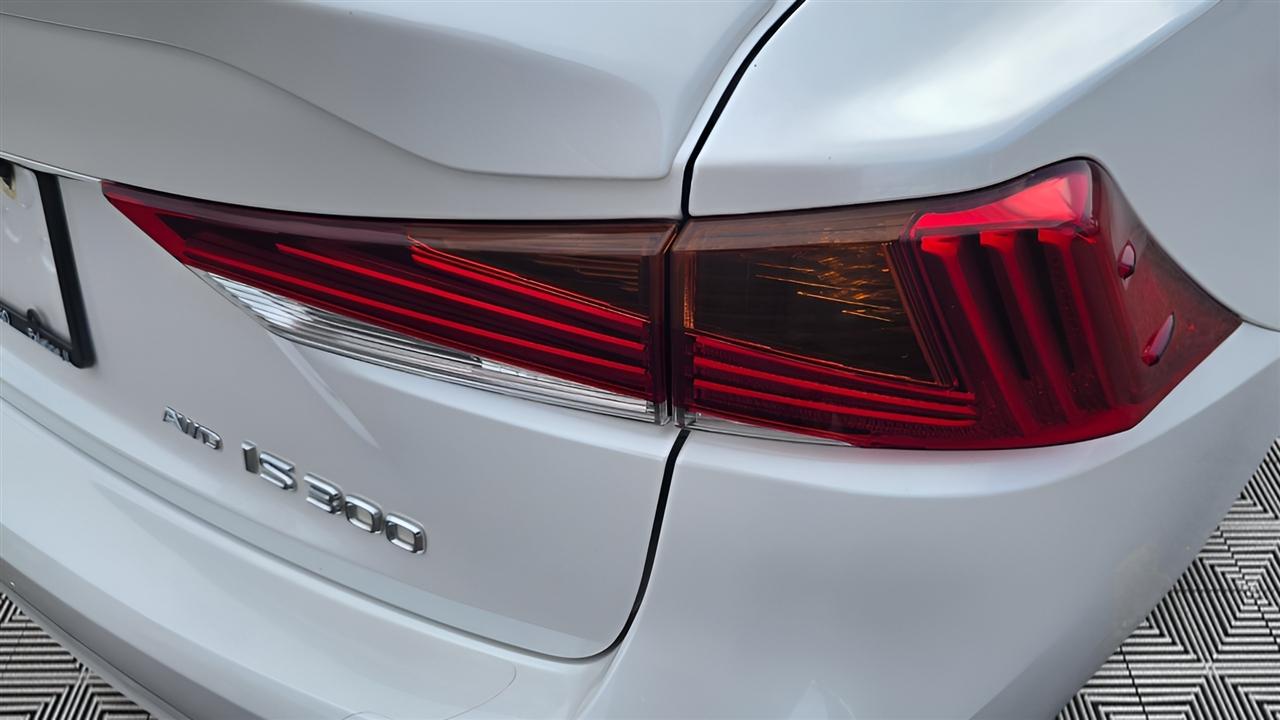 Lexus IS 300 AWD 2017