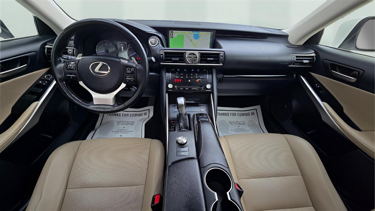 Lexus IS 300 AWD 2017