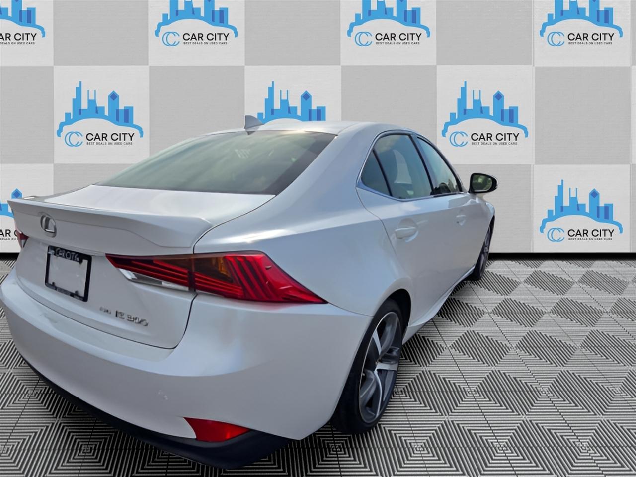 Lexus IS 300 AWD 2017