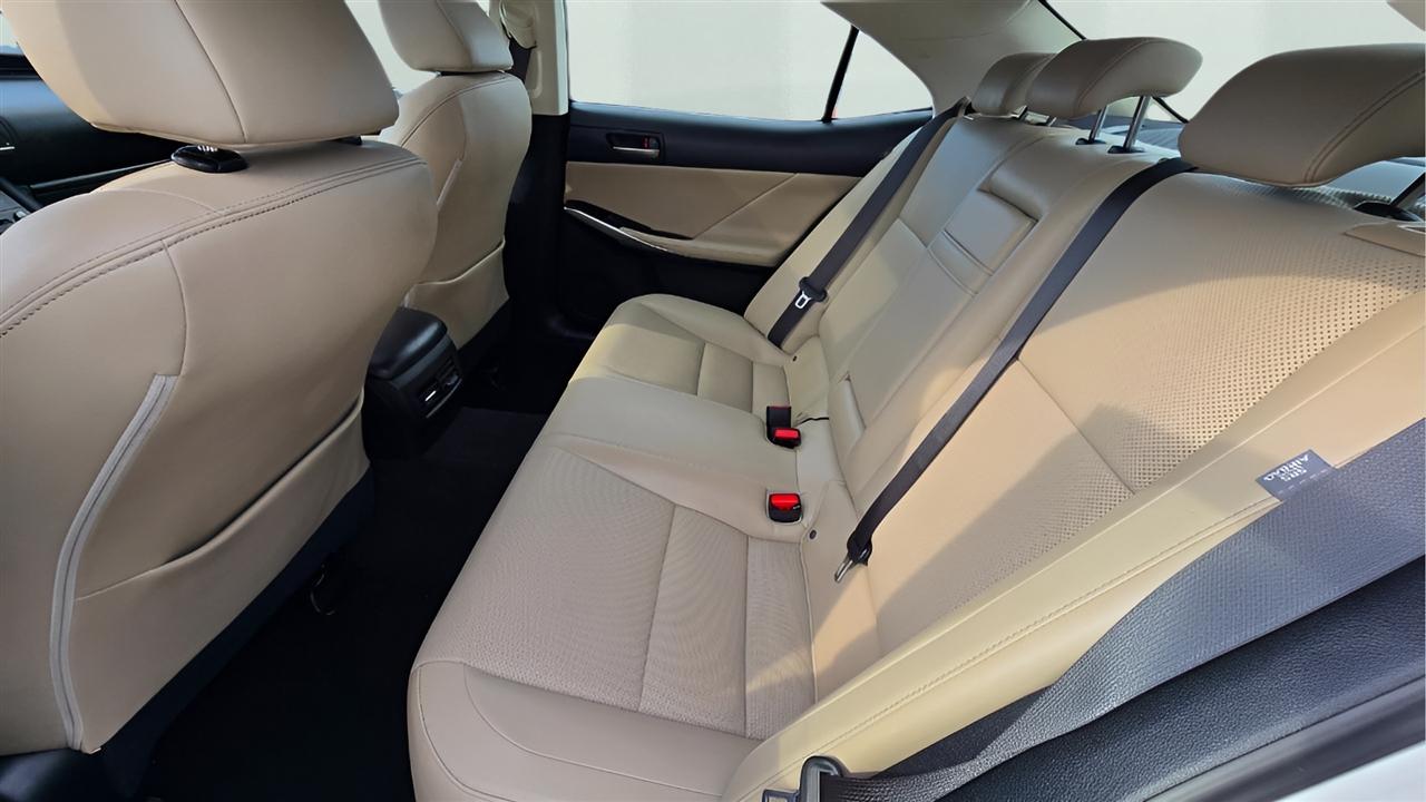 Lexus IS 300 AWD 2017