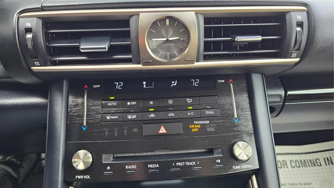 Lexus IS 300 AWD 2017