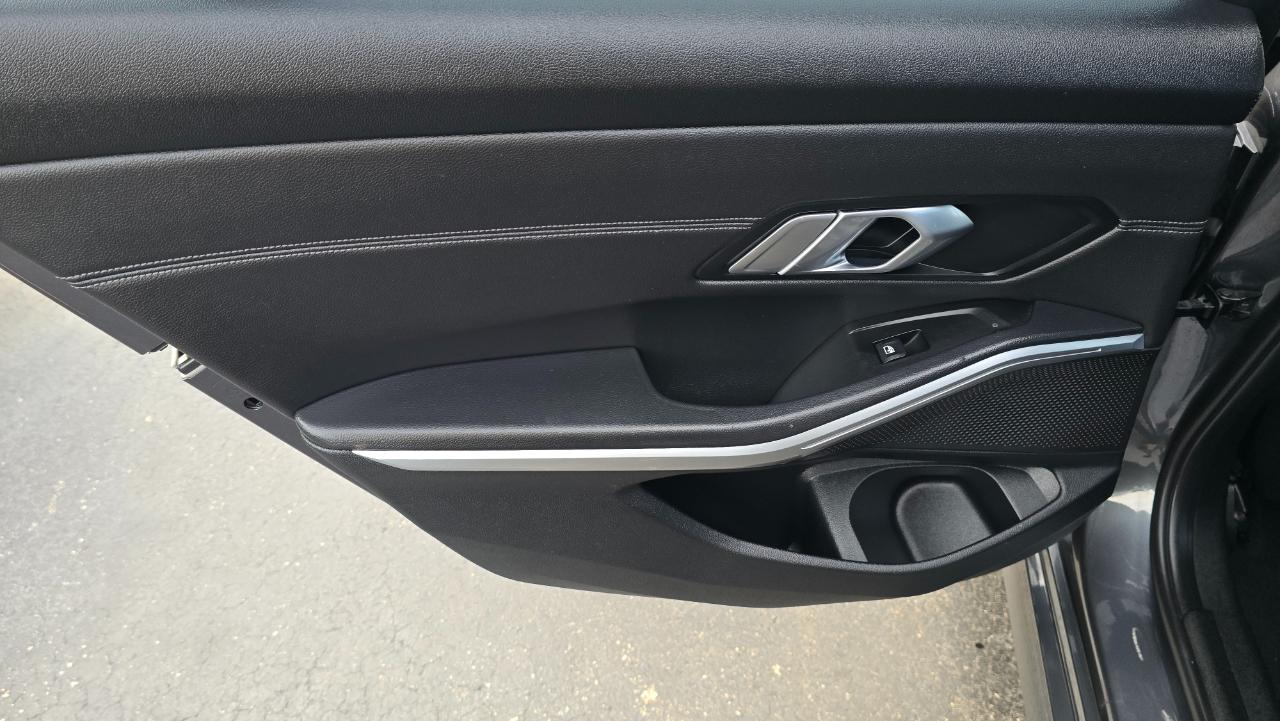 BMW 3-Series 330i xDrive 2020