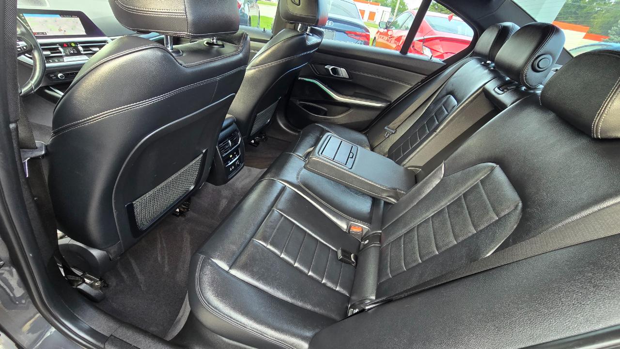 BMW 3-Series 330i xDrive 2020