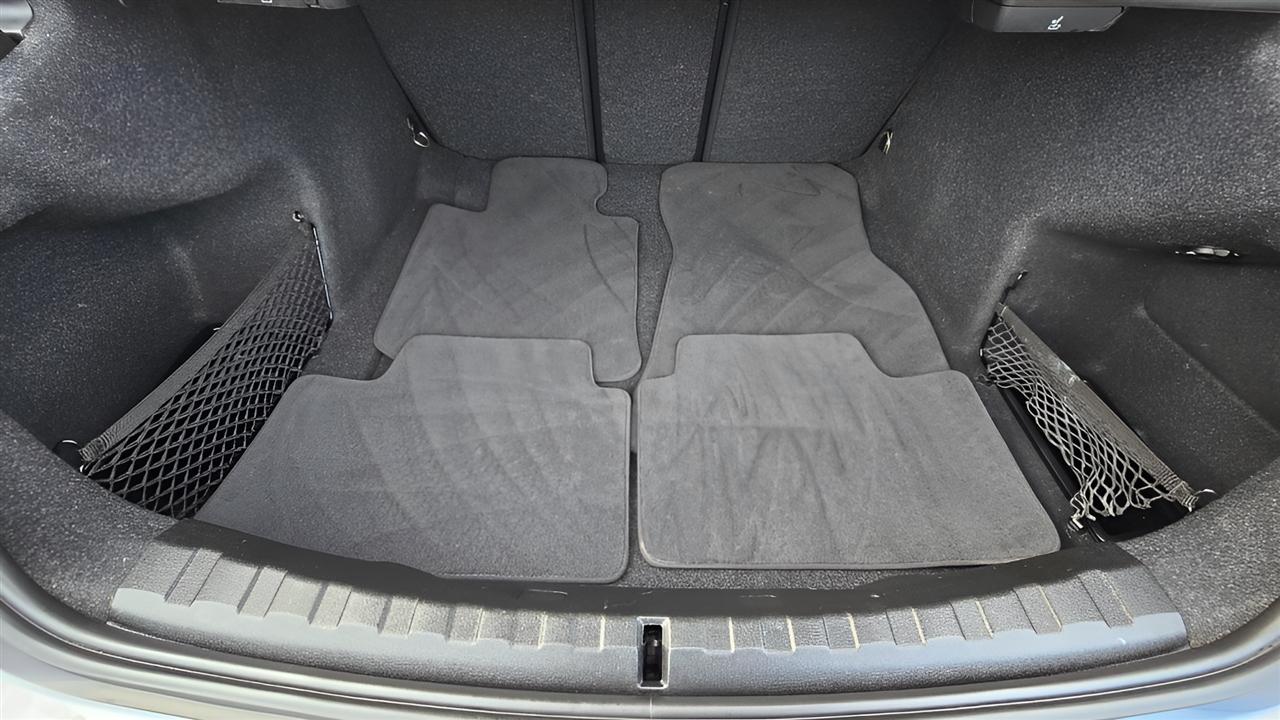 BMW 3-Series 330i xDrive 2020
