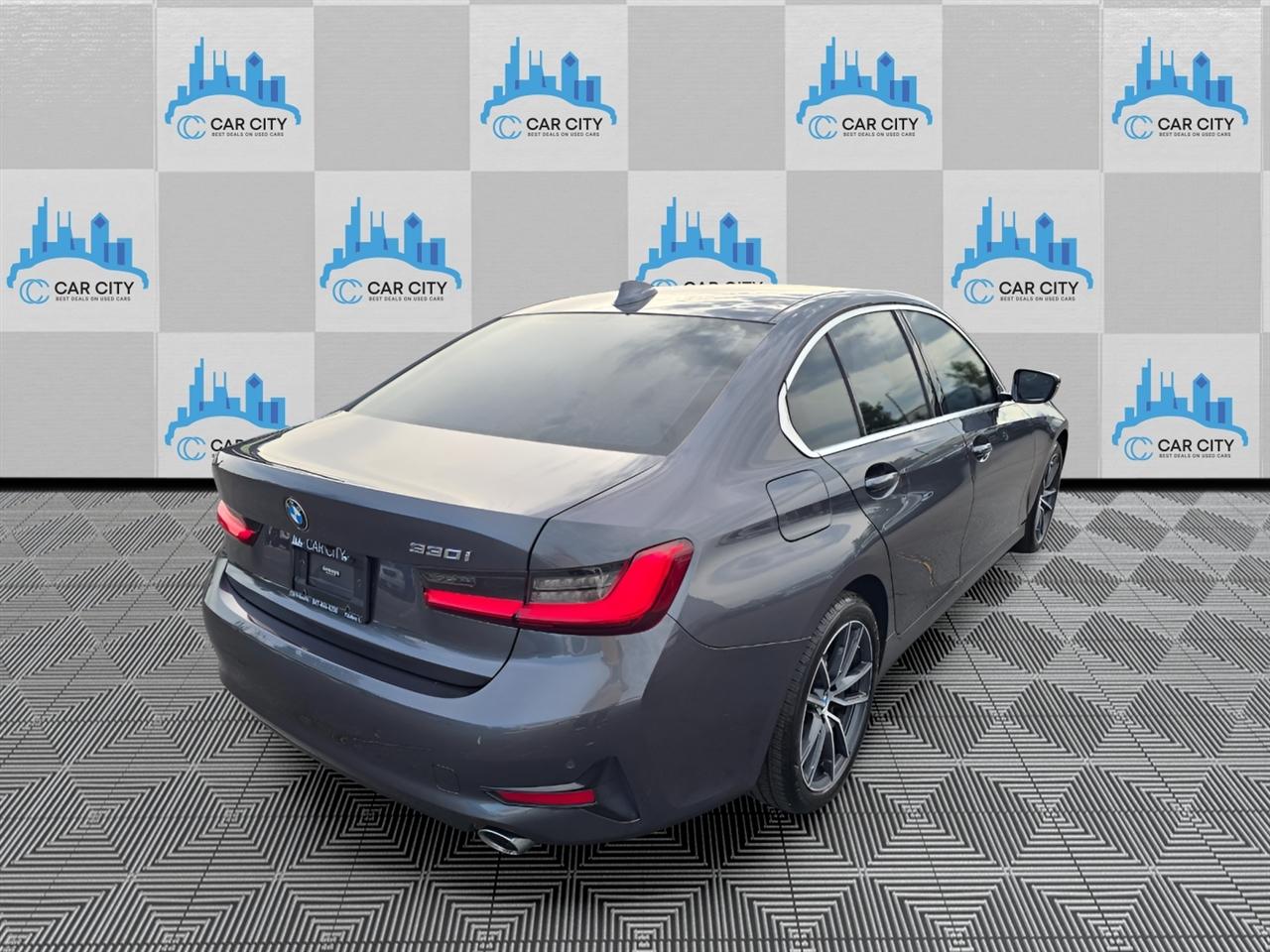 BMW 3-Series 330i xDrive 2020