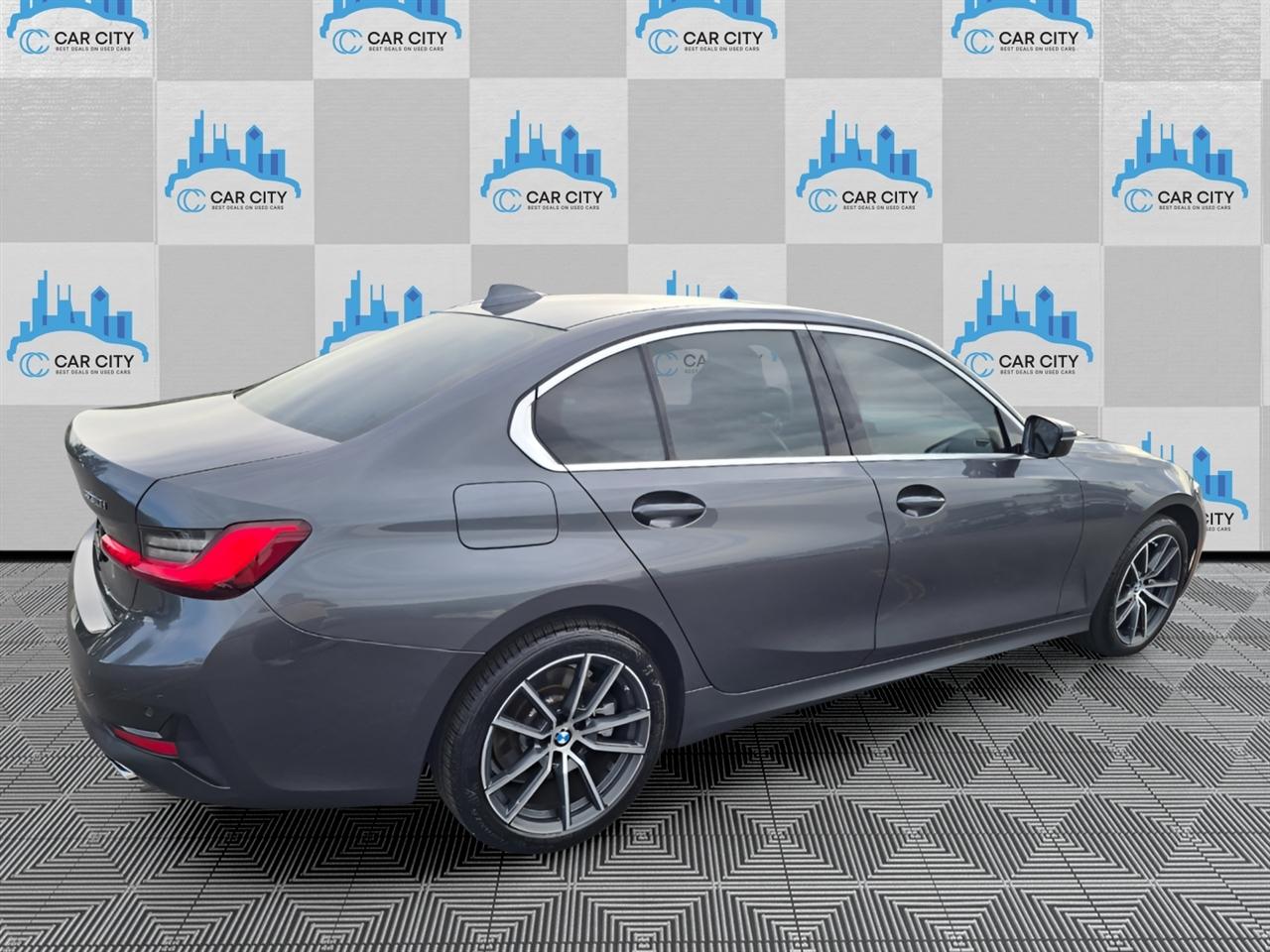 BMW 3-Series 330i xDrive 2020